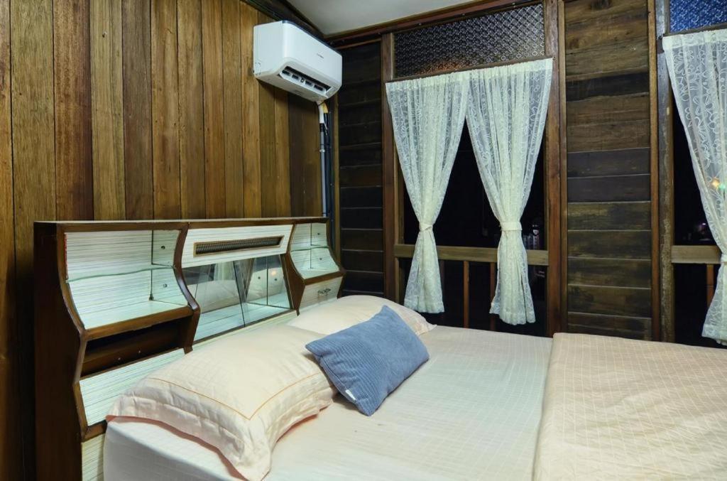 Oyo Home 90745 Desa Balqis Beach Resort Malacca Esterno foto