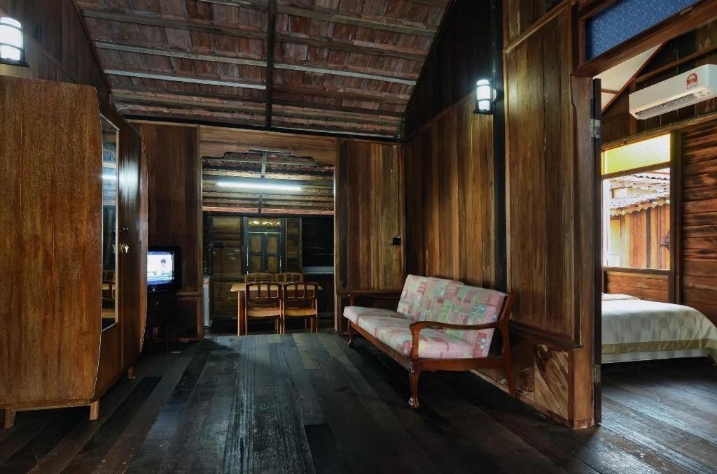 Oyo Home 90745 Desa Balqis Beach Resort Malacca Esterno foto