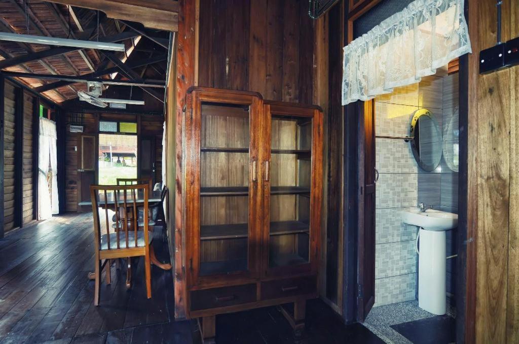 Oyo Home 90745 Desa Balqis Beach Resort Malacca Esterno foto